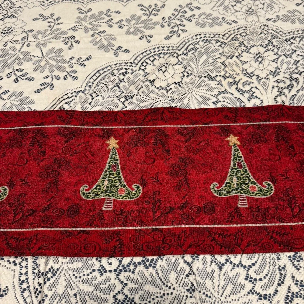 Whimsical Christmas‎ Tree Woven Tapestry Table Runner Red Green Christmas